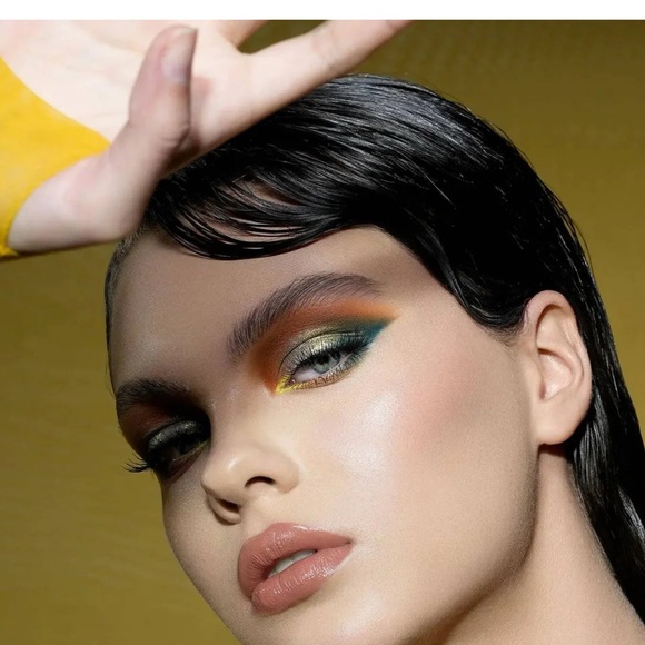 Natasha Denona Yucca Palette Vibrant Eyeshadow Collection - Picture 5 of 8